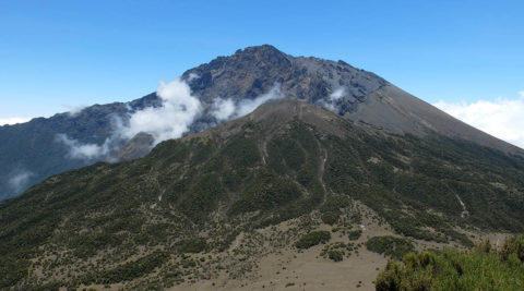 Mount Meru Climb and Arusha National Park